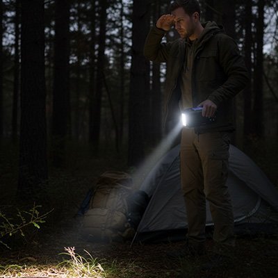 Lampe de poche LED 2000 lumens | UltraPuissante - Rando Expert