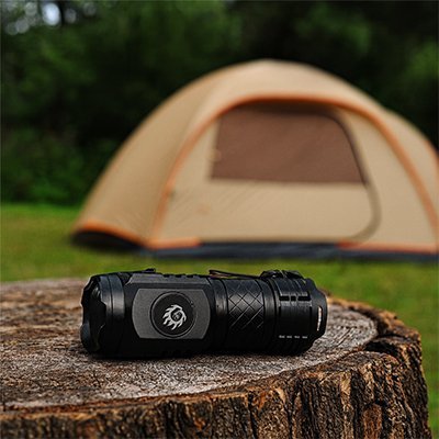 Lampe de poche LED rechargeable | UltraBright - Rando Expert